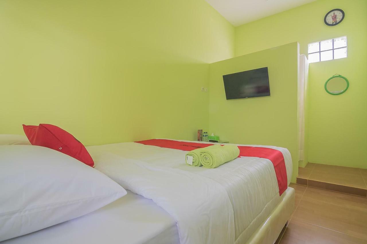 Reddoorz Syariah Near Museum Wisma Karya Subang Ngoại thất bức ảnh